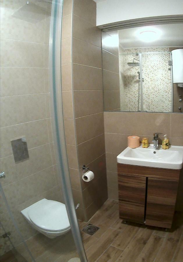 Uki-Modern Apartment With Parking Novi Sad Bagian luar foto